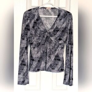 Women's (Size S/M) V-Neck Top With Faux Gathering Feature & Wide Sleeves